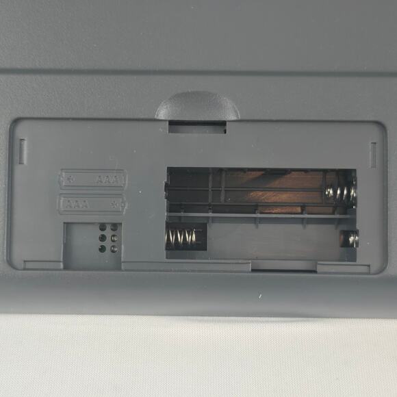 Logitech mk320 Wireless Full Keyboard & Mouse Combo with USB Receiver - Picture 11 of 16